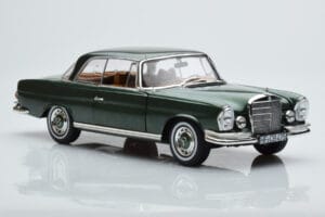 Mercedes 250 SE Coupe W111 Zaļš Metaliks Ierobežots Izdevums Norev 1:18 183764 Metāls — attēls 5 no 7