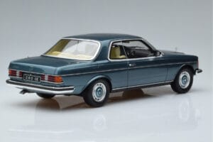 Mercedes 280 CE C123 Zils Otto 1:18 OT627 Sveķi — attēls 2 no 6