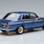 Mercedes 280 E AMG W123 Zils Otto 1:18 OT221 Sveķi - image 2 of 6