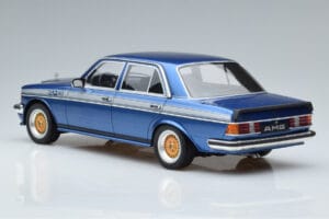 Mercedes 280 E AMG W123 Zils Otto 1:18 OT221 Sveķi — attēls 5 no 6