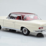 Mercedes 280 SE W108 Balts AUTOart 1:18 - image 7 of 8