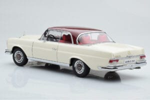 Mercedes 280 SE W108 Balts AUTOart 1:18 76287 Metāls — attēls 7 no 8