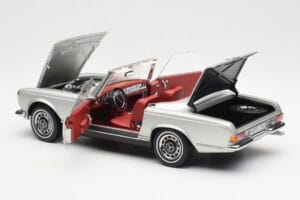 Mercedes 280 SL W113 Pagoda Sudrabs Schuco 1:18 450035000 Metāls — attēls 5 no 8