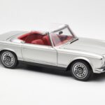 Mercedes 280 SL W113 Pagoda Sudrabs Schuco 1:18 - image 6 of 8