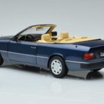 Mercedes 300 CE-24 A124 Kabriolets Nautical Zils Ierobežots Izdevums Norev 1:18 183879 Metāls - image 6 of 7