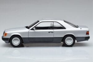 Mercedes 300 CE-24 C124 Coupe Sudrabs Norev 1:18 183880 Metāls — attēls 4 no 7
