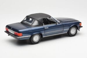 Mercedes 300 SL R107 Jūrnieciskais Zils Norev 1:18 183466 Metāls — attēls 3 no 8