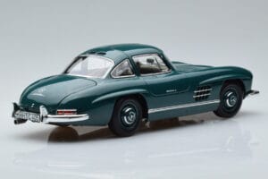 Mercedes 300 SL W198 Gullwing Zaļš Norev 1:18 183851 Metāls — attēls 3 no 7