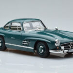 Mercedes 300 SL W198 Gullwing Zaļš Norev 1:18 - image 5 of 7