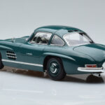 Mercedes 300 SL W198 Gullwing Zaļš Norev 1:18 - image 6 of 7