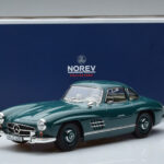 Mercedes 300 SL W198 Gullwing Zaļš Norev 1:18 - image 7 of 7