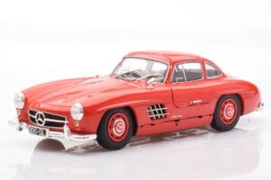 Mercedes 300 SL W198 Gullwing Sarkans Minichamps 1:18
