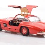 Mercedes 300 SL W198 Gullwing Sarkans Minichamps 1:18 - image 5 of 8