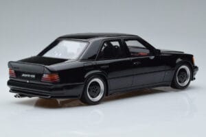 Mercedes 300E W124 5.6 AMG The Hammer Otto 1:18 OT638 Sveķi — attēls 2 no 6