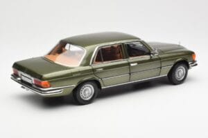 Mercedes 450SEL 6.9 W116 Zaļš Metaliks Norev 1:18 183455 Metāls — attēls 3 no 8