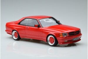 Mercedes 560 SEC W126 Widebody Sarkans Otto 1:18 OT995 Sveķi — attēls 4 no 6