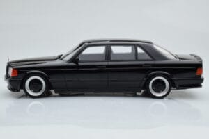 Mercedes 560 SEL AMG W126 Obsidian Melns Otto 1:18 OT297 Sveķi — attēls 3 no 6
