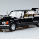 Mercedes 560 SEL W126 Melns Norev 1:18 - image 2 of 7