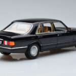 Mercedes 560 SEL W126 Melns Norev 1:18 - image 3 of 7