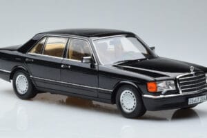 Mercedes 560 SEL W126 Melns Norev 1:18 183793 Metāls — attēls 5 no 7