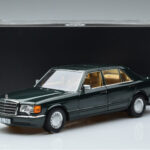 Mercedes 560 SEL W126 Tumšzaļš Metaliks Norev 1:18 - image 7 of 7