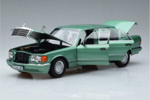 Mercedes 560 SEL W126 Gaiši Zaļš Norev 1:18 183469 Metāls — attēls 2 no 7