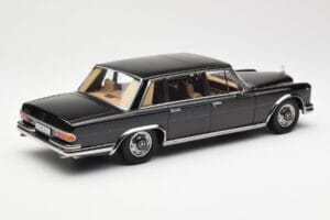 Mercedes 600 SWB W100 Melns KK-Scale 1:18 180601 Metāls — attēls 2 no 6