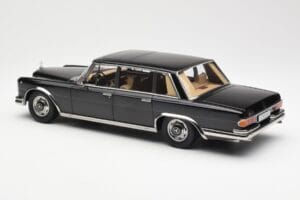 Mercedes 600 SWB W100 Melns KK-Scale 1:18 180601 Metāls — attēls 5 no 6