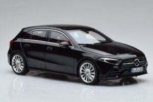 Mercedes A-Class W177 AMG Line Norev 1:18 183861 Metāls — attēls 5 no 7
