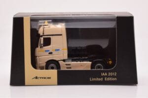 Mercedes Actros Gigaspace IAA 2012 Taksometrs NZG 1:50 MM0015 Metāls — attēls 4 no 4
