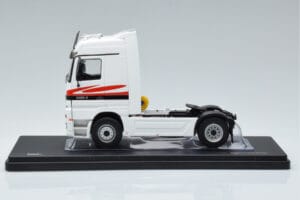 Mercedes Actros MP1 Balts IXO 1:43 TR064 Metāls — attēls 3 no 6