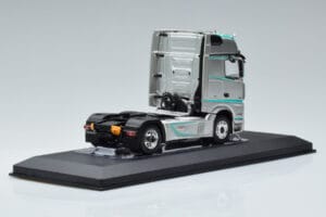 Mercedes Actros MP4 Racing Edition IXO 1:43 TR091 Metāls — attēls 2 no 6