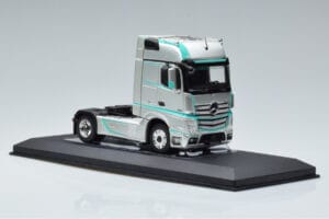 Mercedes Actros MP4 Racing Edition IXO 1:43 TR091 Metāls — attēls 4 no 6