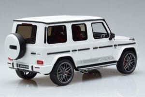 Mercedes AMG G63 Edition 55 W463 Balts GT Spirit 1:18 GT890 Sveķi — attēls 2 no 6