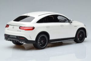 Mercedes AMG GLE 63S C292 Coupe Balts GT Spirit 1:18 B66965706 Sveķi — attēls 2 no 6