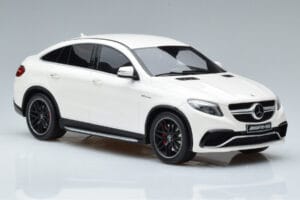 Mercedes AMG GLE 63S C292 Coupe Balts GT Spirit 1:18 B66965706 Sveķi — attēls 4 no 6
