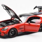 Mercedes AMG GT Black Series Sarkans Asia Exclusive Norev 1:18 - image 2 of 8