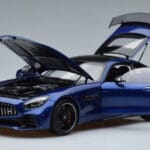 Mercedes AMG GT R C190 Spilgti Zils AUTOart 1:18 76334 Metāls - image 2 of 7