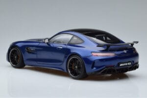 Mercedes AMG GT R C190 Spilgti Zils AUTOart 1:18 76334 Metāls — attēls 6 no 7