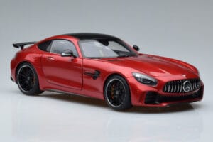 Mercedes AMG GT R C190 Kardinālsarkans AUTOart 1:18 76331 Metāls — attēls 5 no 7