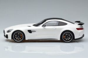 Mercedes AMG GT R Balts GT Spirit 1:18 KJ021 Sveķi — attēls 3 no 6