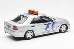 Mercedes C-Class W202 AMG Medical Car F1 1997 UT Models 1:18 26106 Metāls — attēls 2 no 6