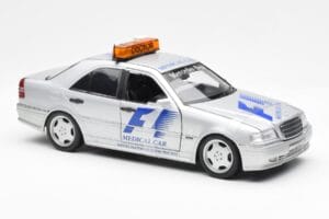 Mercedes C-Class W202 AMG Medical Car F1 1997 UT Models 1:18 26106 Metāls — attēls 4 no 6