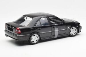 Mercedes C-Class W202 C36 AMG Melns Metaliks UT Models 1:18 26102 Metāls — attēls 2 no 6