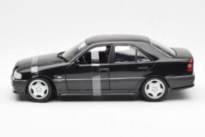 Mercedes C-Class W202 C36 AMG Melns Metaliks UT Models 1:18 26102 Metāls — attēls 3 no 6