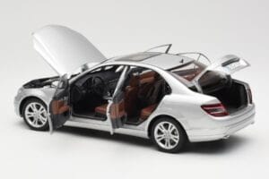 Mercedes C-Class W204 Avantgarde Sudrabs AUTOart 1:18 B66962368 Metāls — attēls 5 no 8