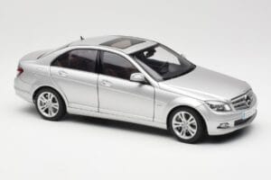 Mercedes C-Class W204 Avantgarde Sudrabs AUTOart 1:18 B66962368 Metāls — attēls 6 no 8