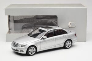 Mercedes C-Class W204 Avantgarde Sudrabs AUTOart 1:18 B66962368 Metāls — attēls 8 no 8