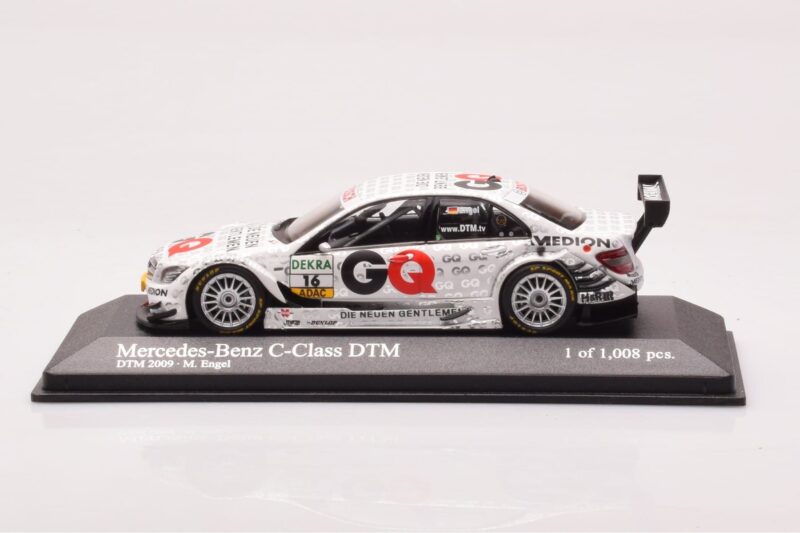Mercedes C-Class W204 DTM GQ AMG Mercedes #16 Engels DTM 2009 Minichamps 1:43 400093816 Metāls