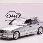 Mercedes C36 AMG W202 Sudrabs Otto 1:18 - image 6 of 6